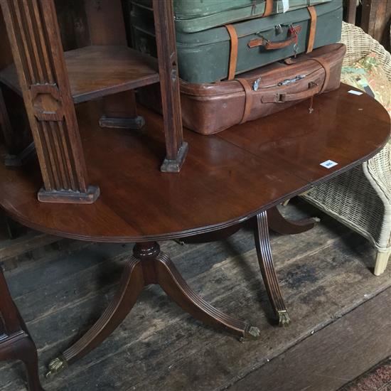 Regency style mahogany dining table